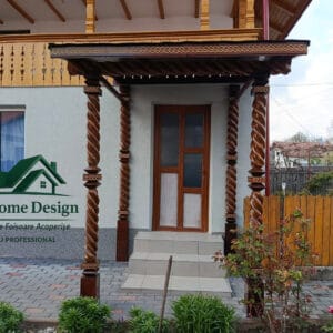 Terasă din lemn cu coloane sculptate – model premium