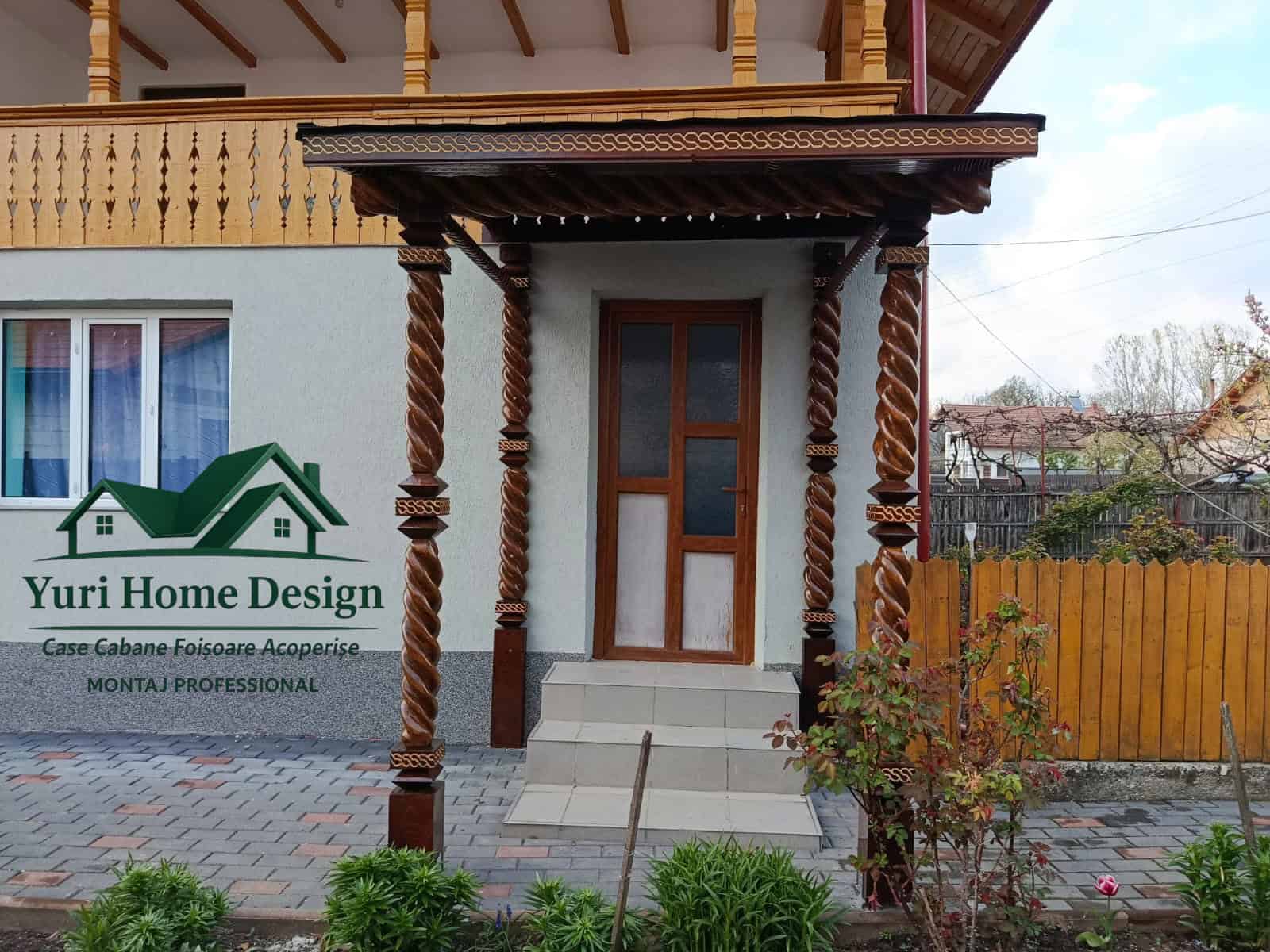 Terasă din lemn cu coloane sculptate – model premium